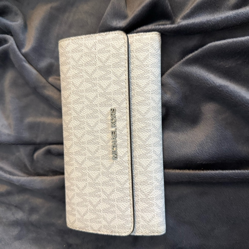 Michael Kors Grey white Wallet